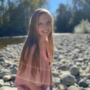 Meet your Posher, Brooke